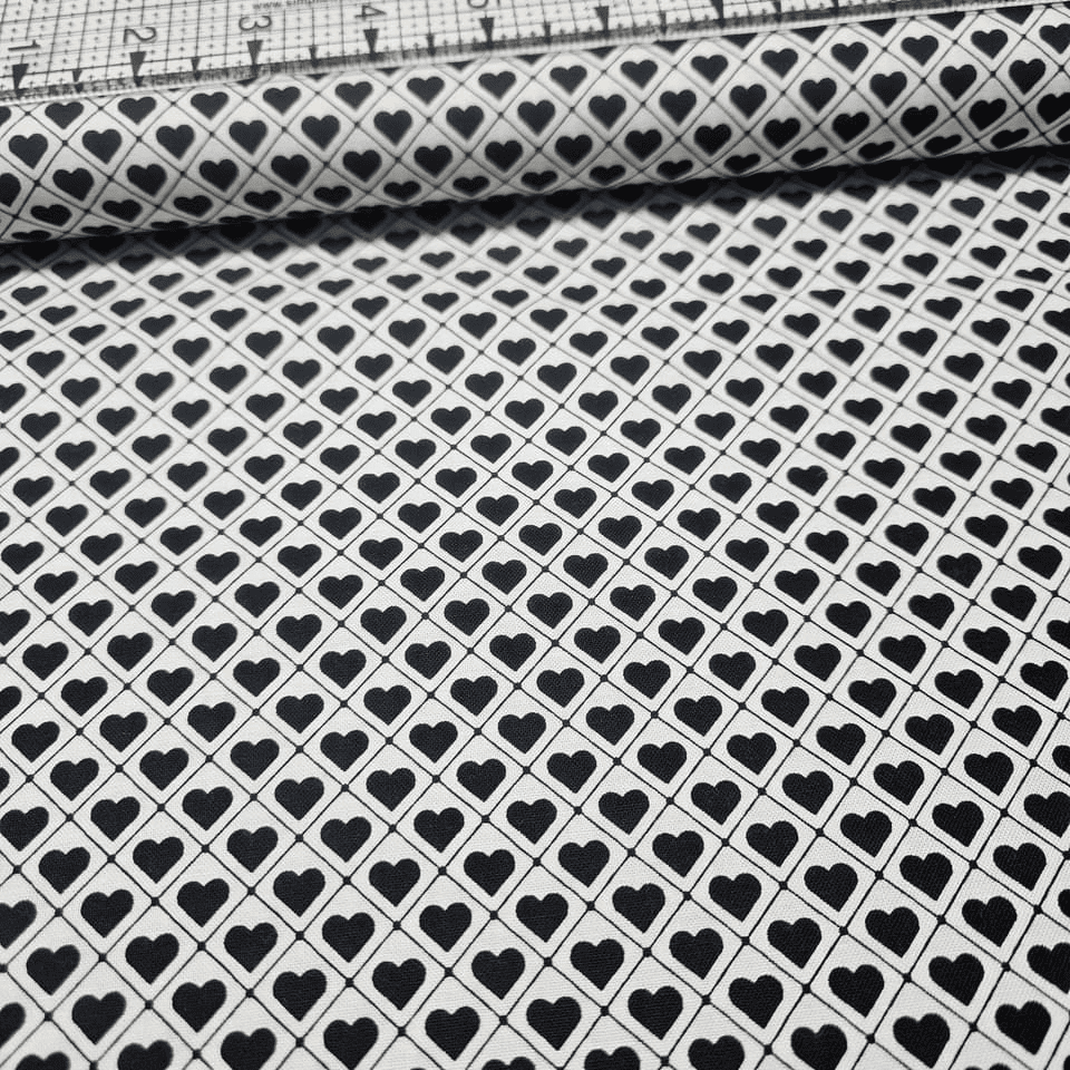Stof - Tiled Up Hearts Black and White 100% Cotton Fabric