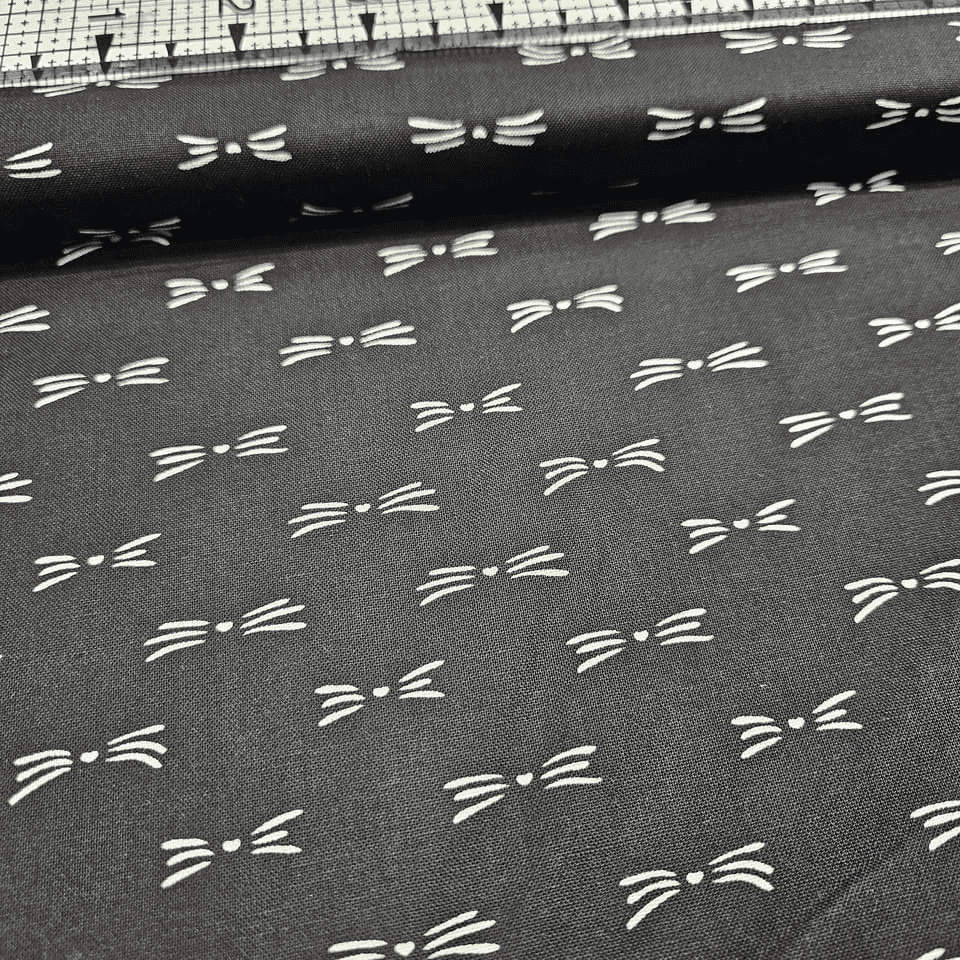 Windham Fabrics - Cat Happy Whiskas 51124-2 100% Cotton Fabric